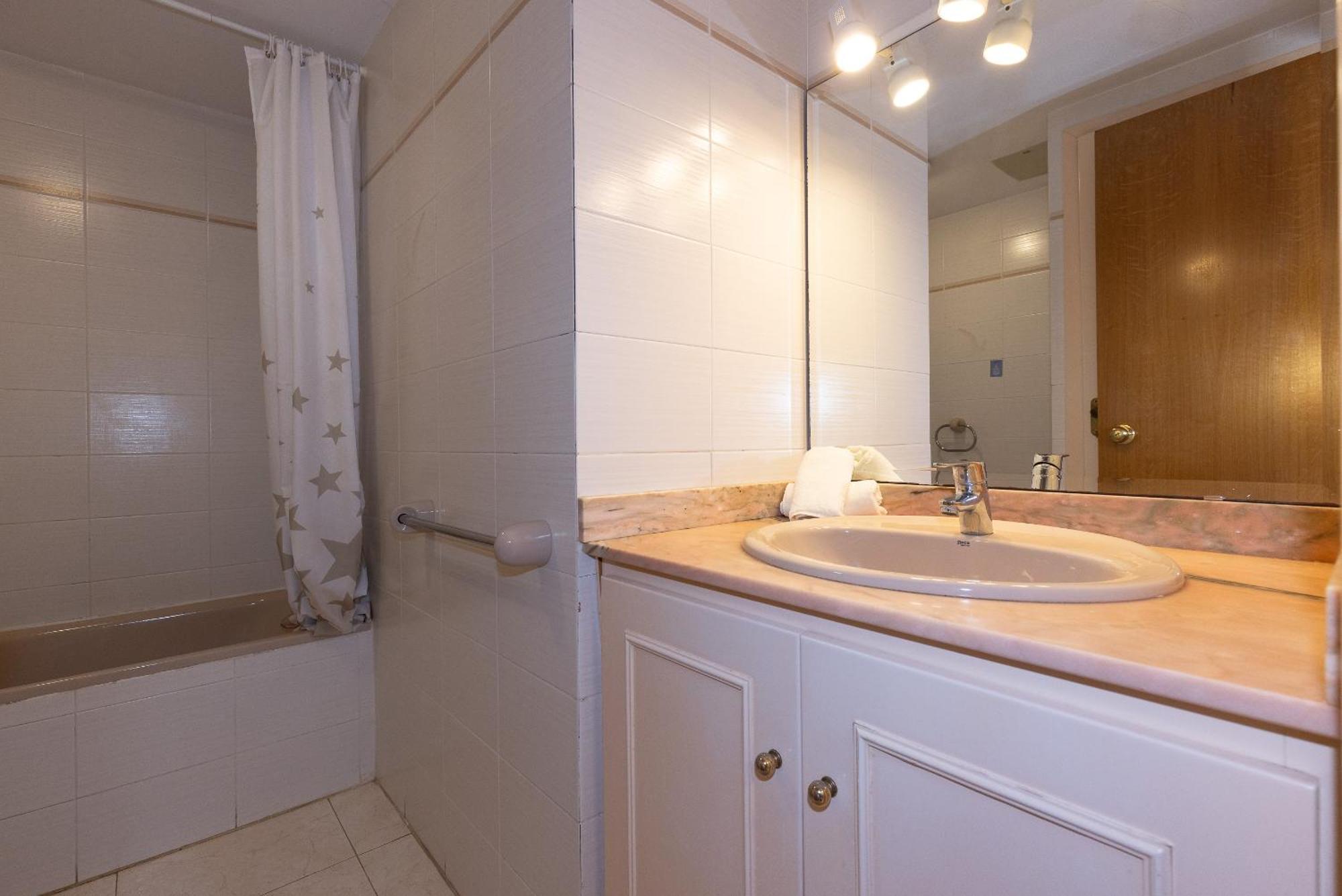 קמברילס Uhc Txingudi Apartments מראה חיצוני תמונה